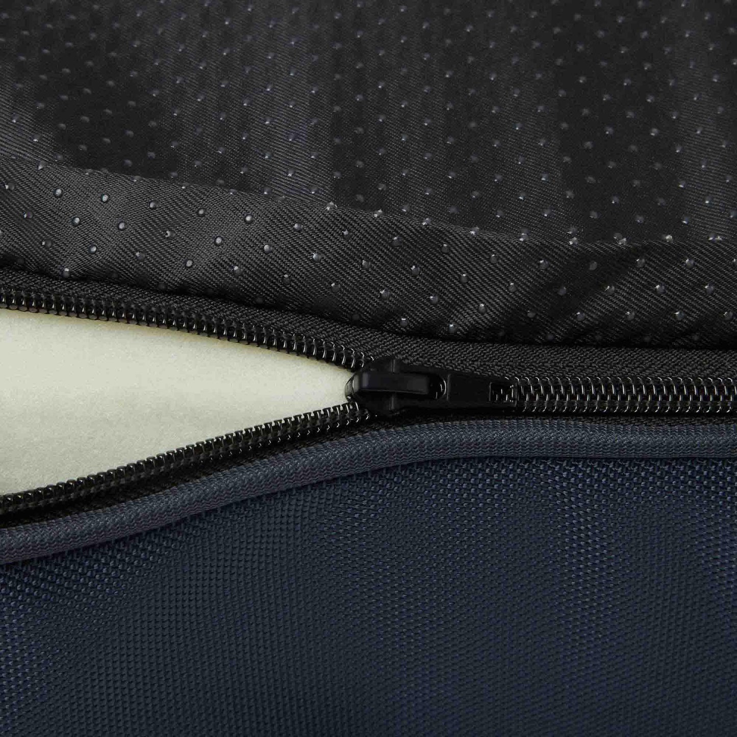 Buddy & Belle Water Resistant Ortho Lounger