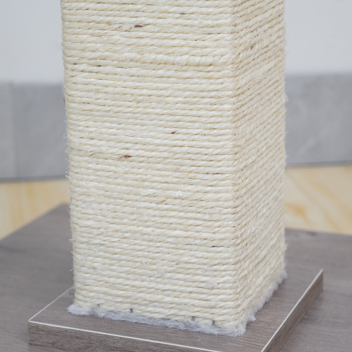 PetPals Sissal Cat Scratcher Post